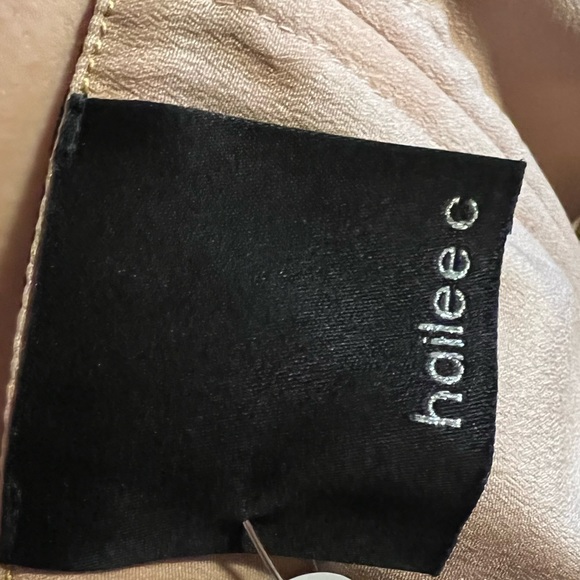 Hailee C Floral Jacquard Mini Dress - Picture 3 of 11